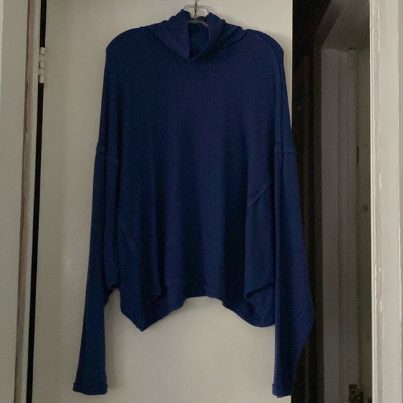 We the Free Blue Turtleneck Ribbed Long Sleeve Oversized Sweatshirt Top M - Picture 1 of 5